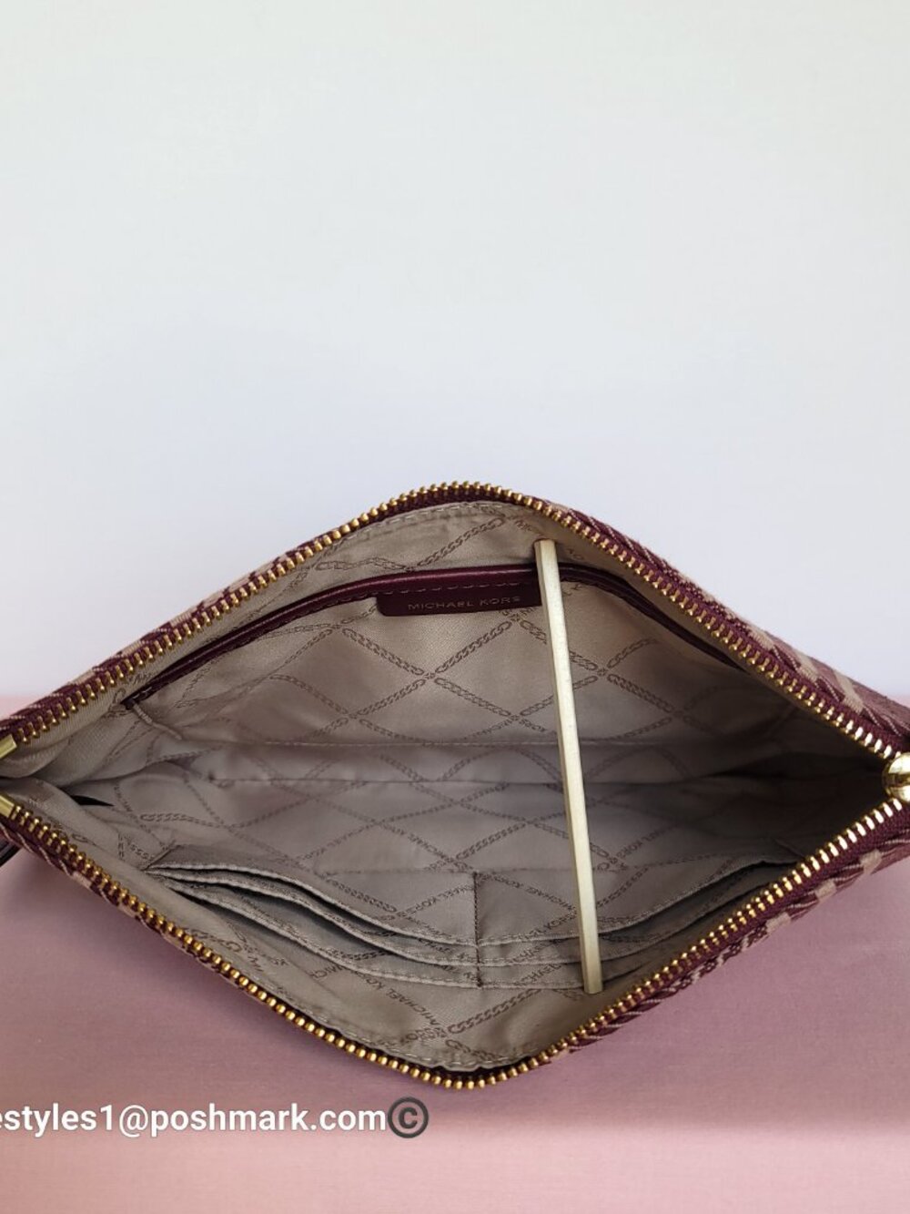 MICHAEL KORS Jet Set Signature Jacquard Large Zip Pouch Wristlet-Dark Berry⭐ - Picture 13 of 15